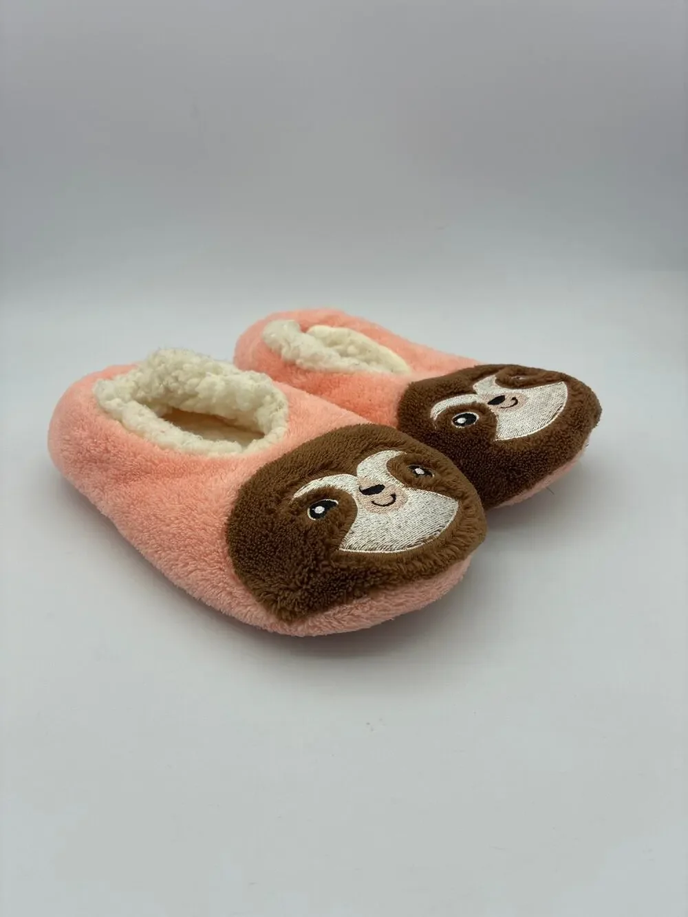 Fuzzy Cozy Sloth Slippers Grippy Bottoms Kids Size 8-13